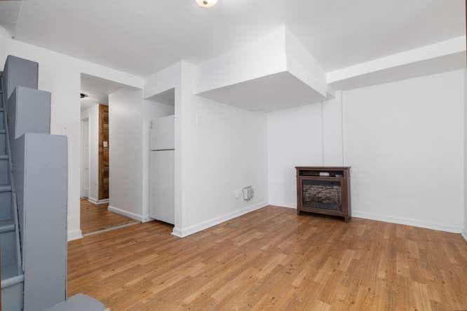 2210 Bryn Mawr Avenue photo 28