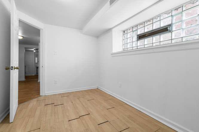 2210 Bryn Mawr Avenue photo 31