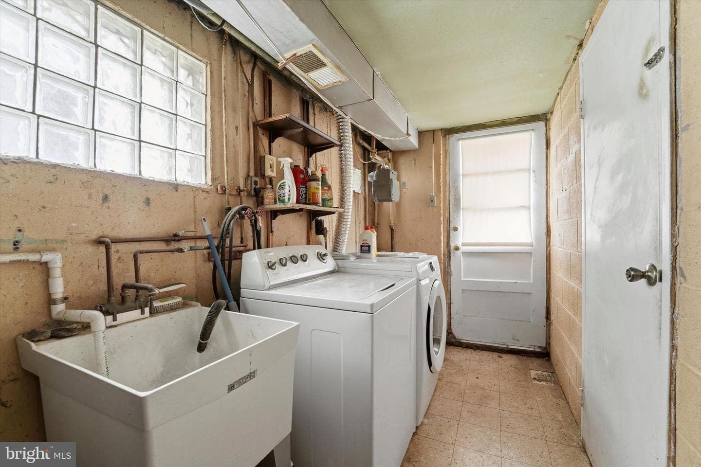 2641 Maxwell Street photo 14