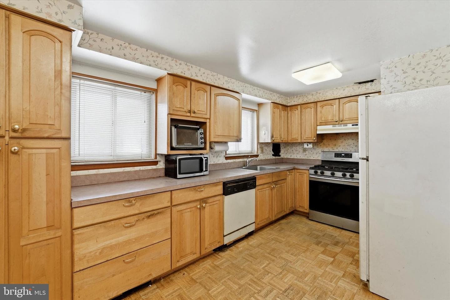 2641 Maxwell Street photo 4