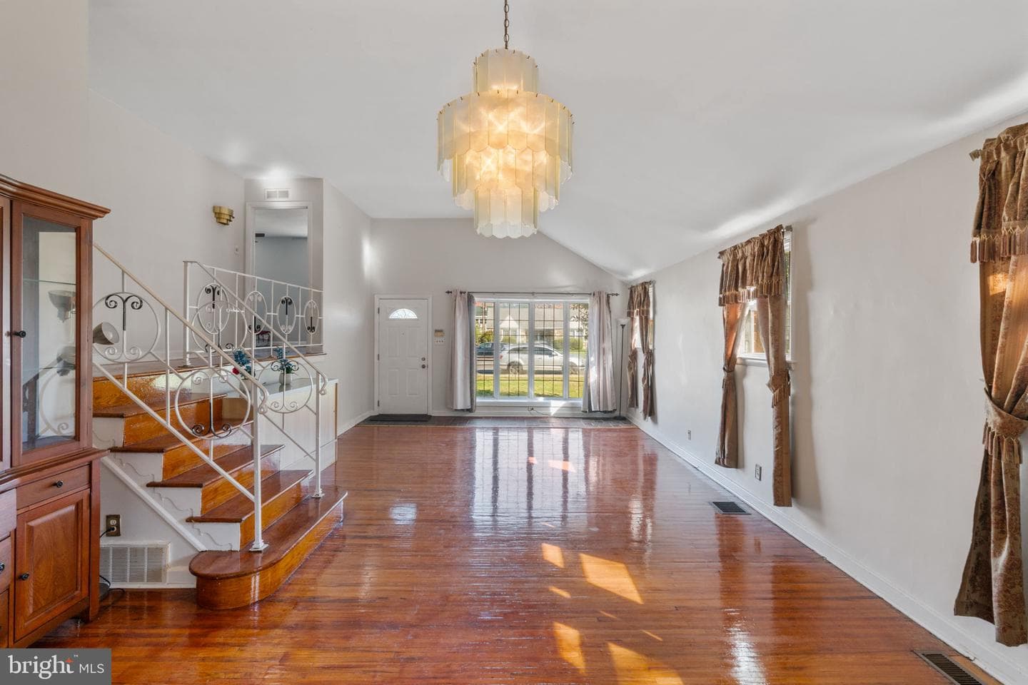9967 Verree Road photo 3