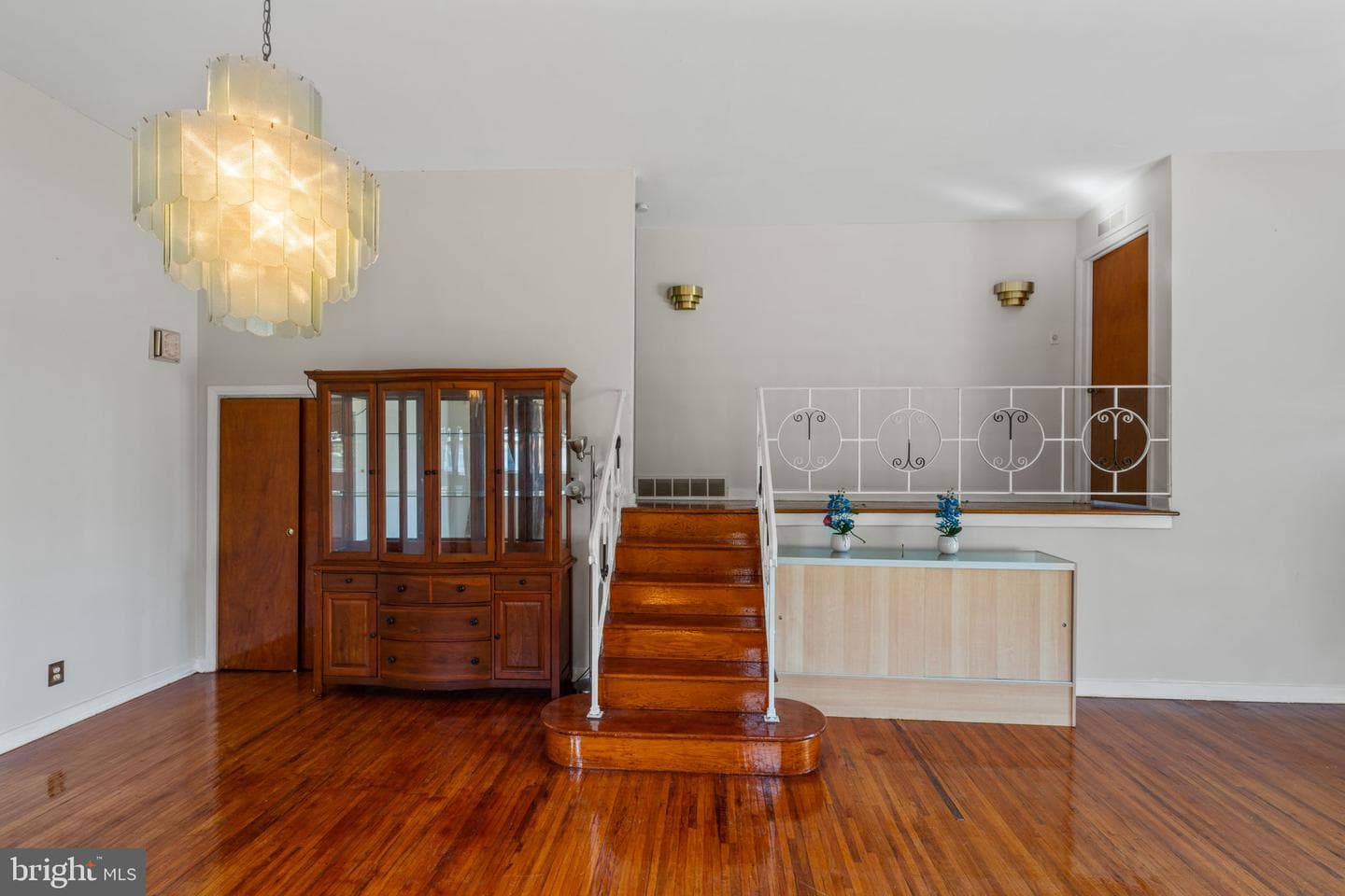 9967 Verree Road photo 4