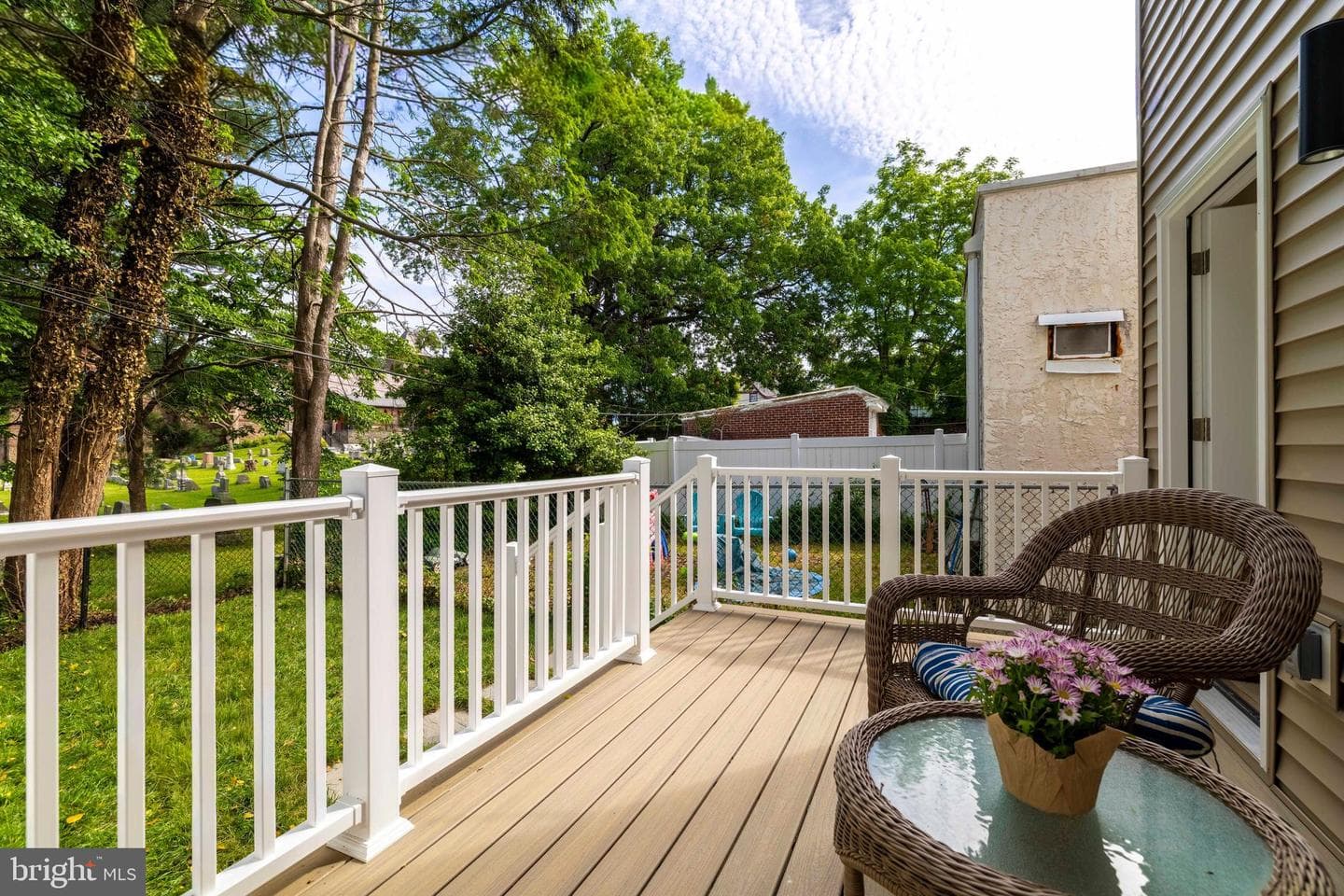 486 Shurs Lane photo 33