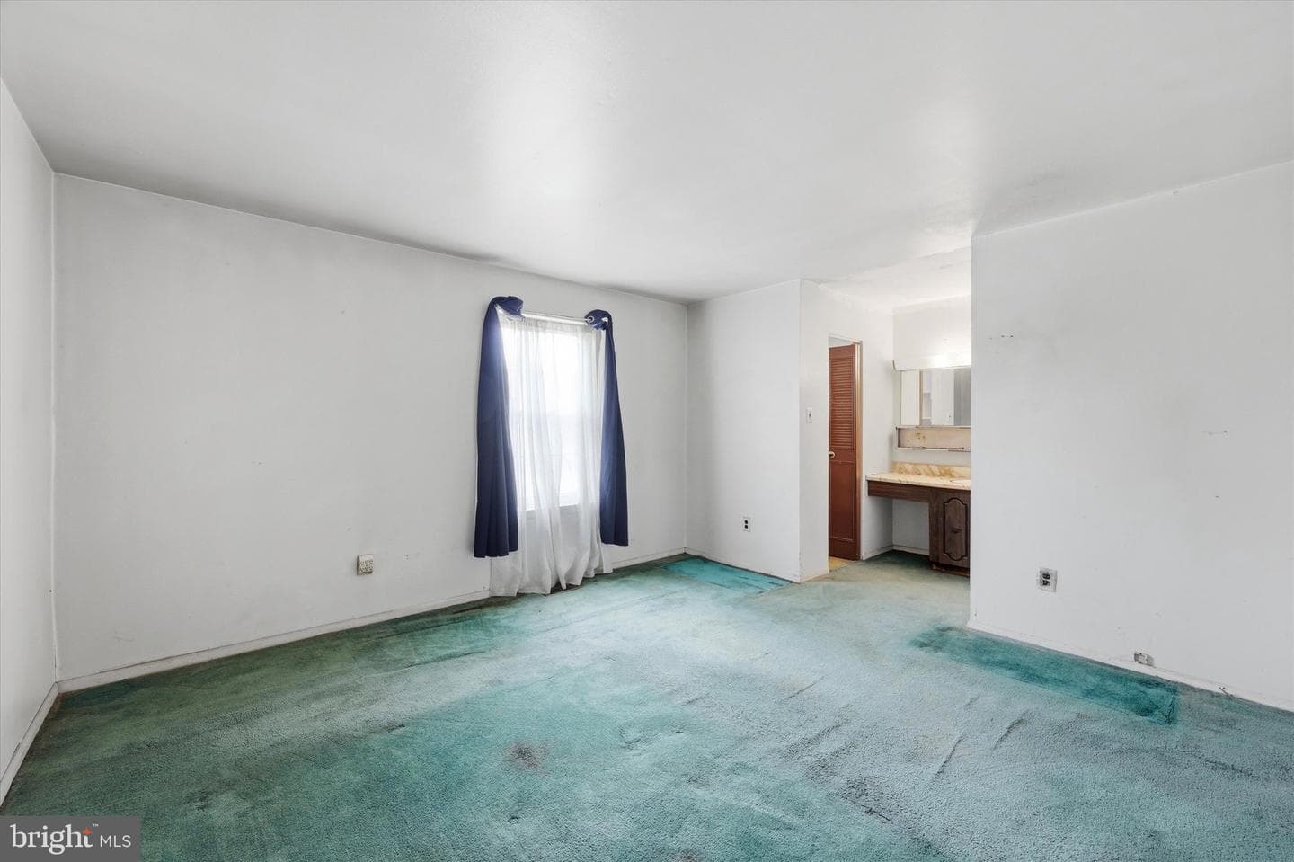 8135 Lindbergh Boulevard photo 10