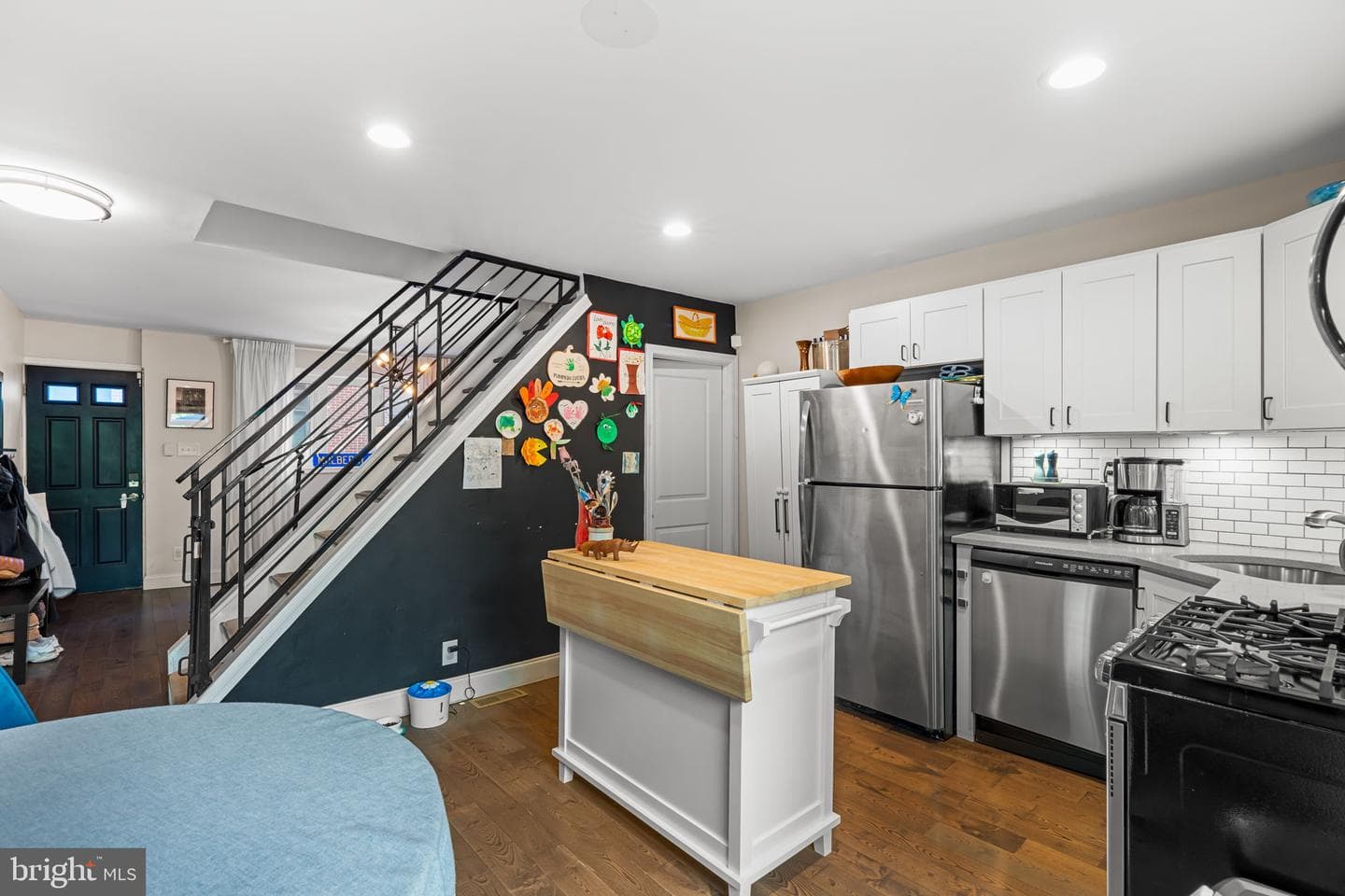 2243 League Street photo 7