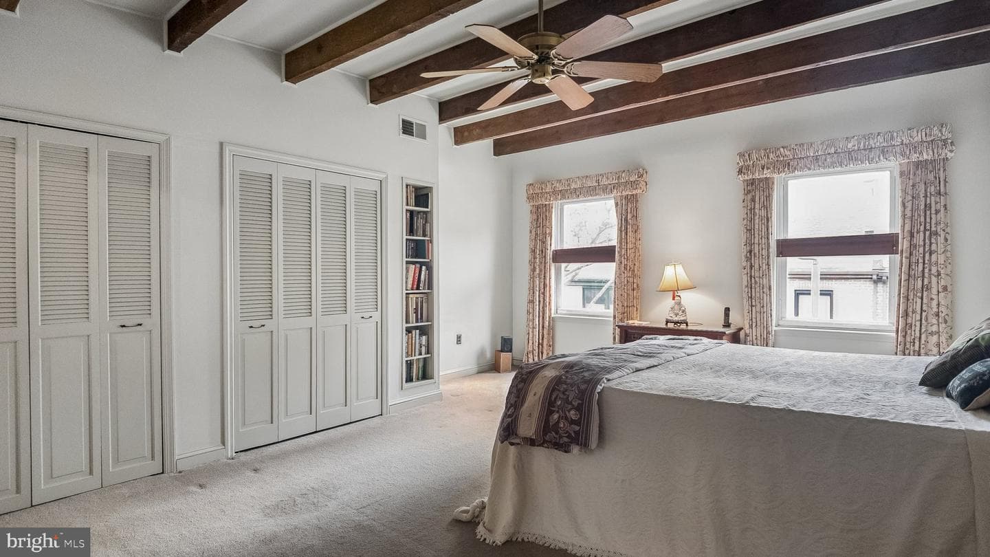 2049 Appletree Street photo 33
