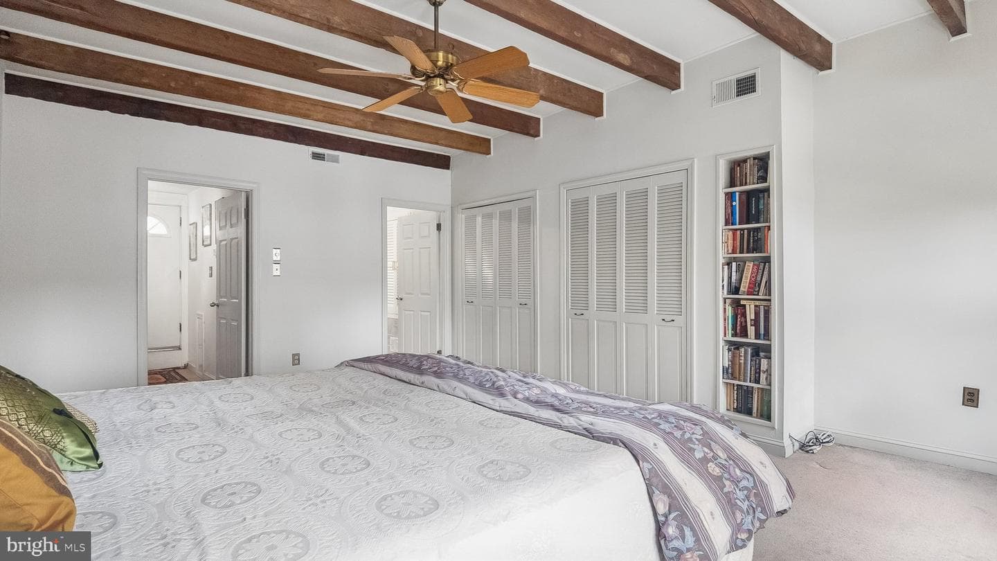 2049 Appletree Street photo 40