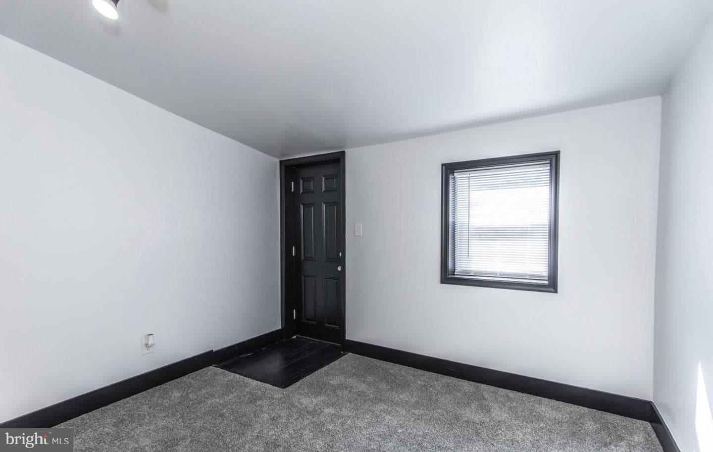 1838 E Albert Street photo 13