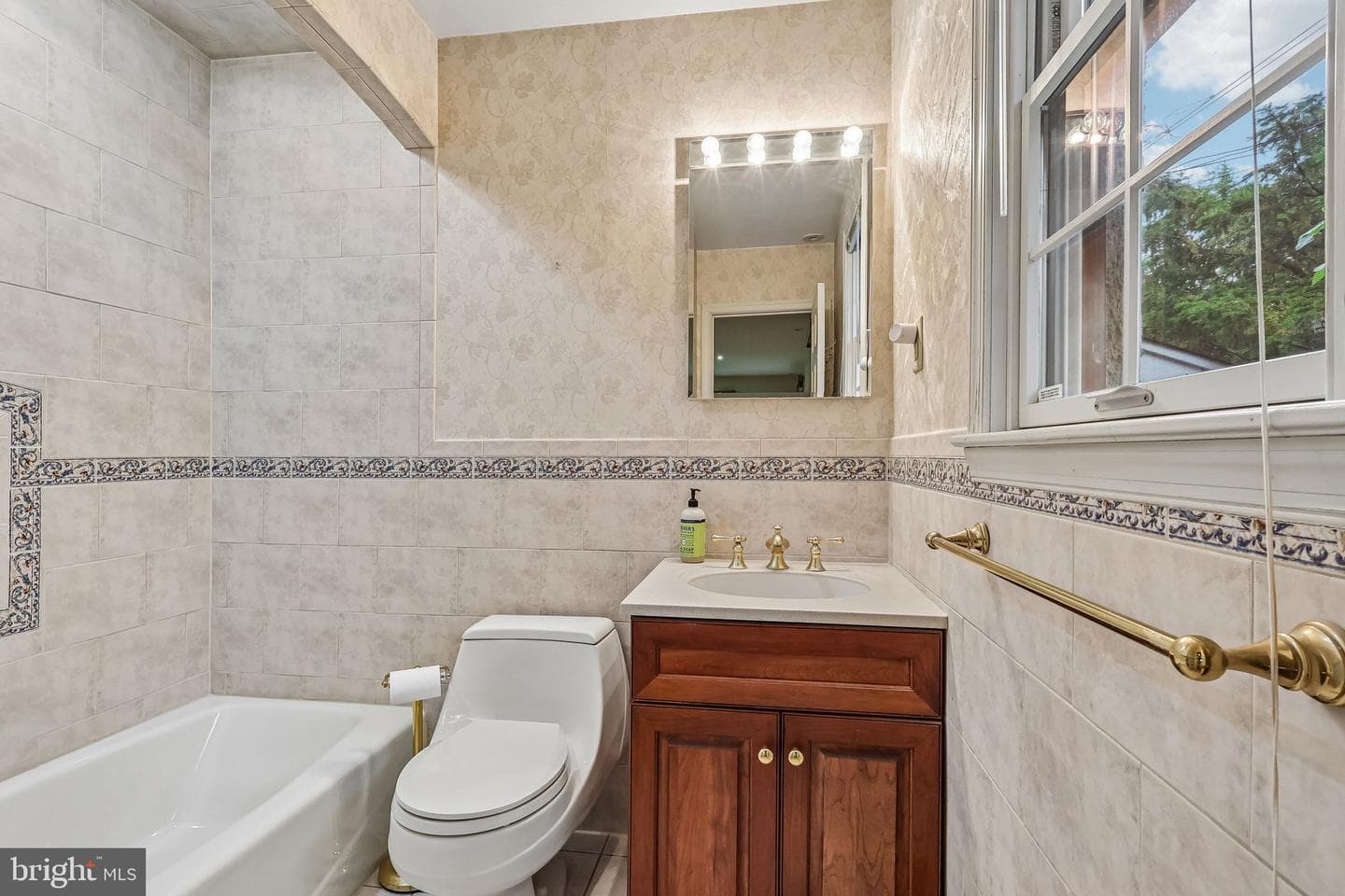 3219 W Penn Street photo 22