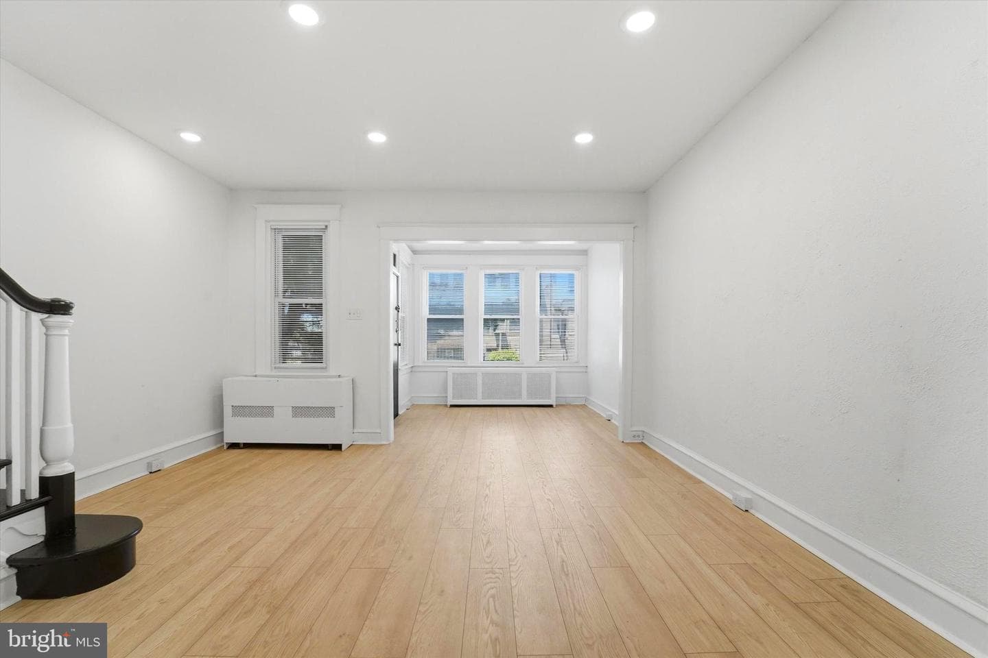 5212 Euclid Street photo 5