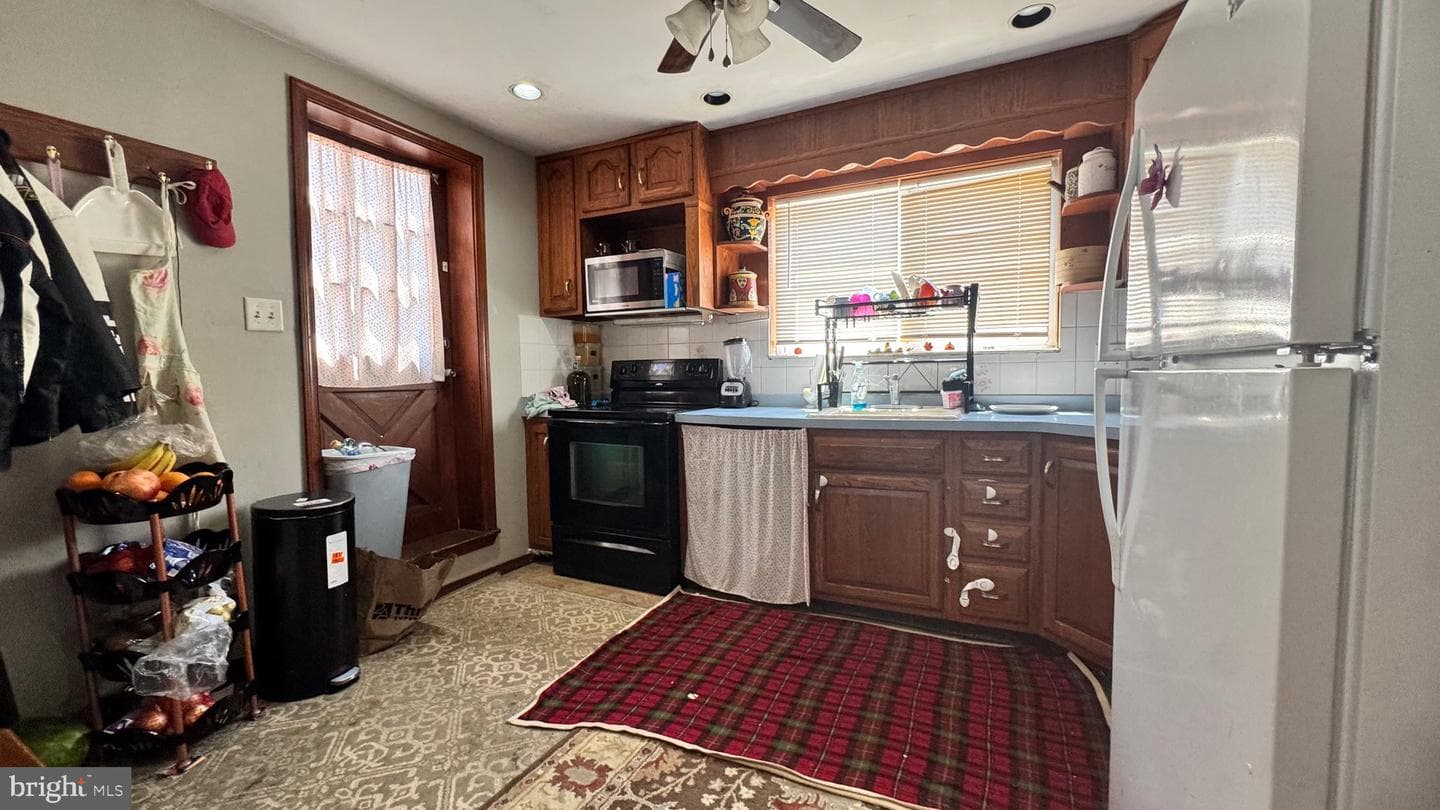 3348 Englewood Street photo 7