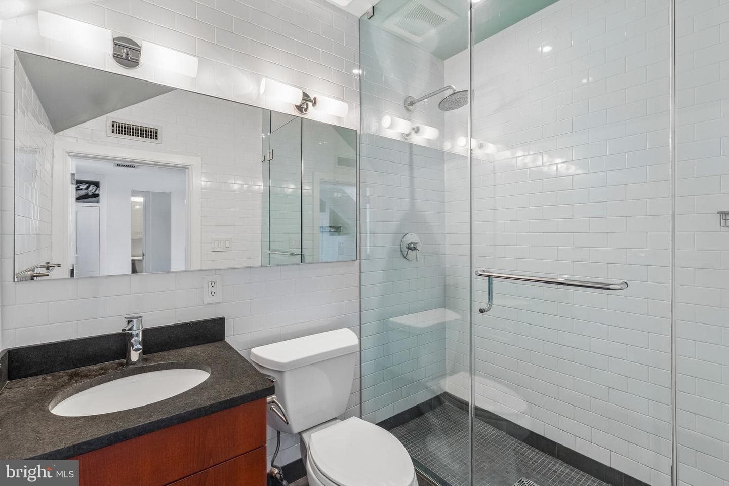 2415 Pine Street photo 34