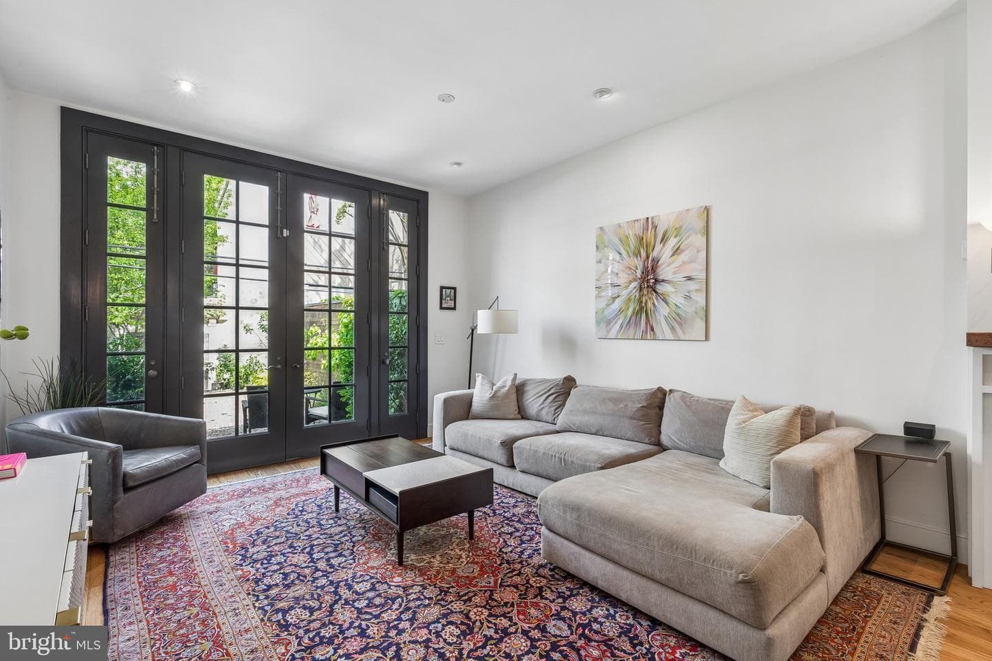2415 Pine Street photo 4