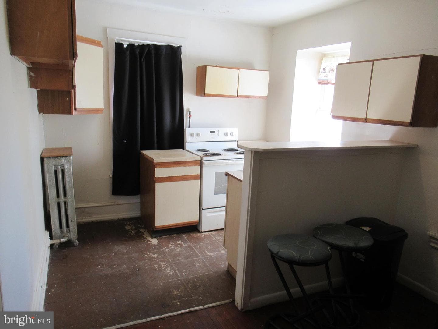 5022 Newhall Street photo 29