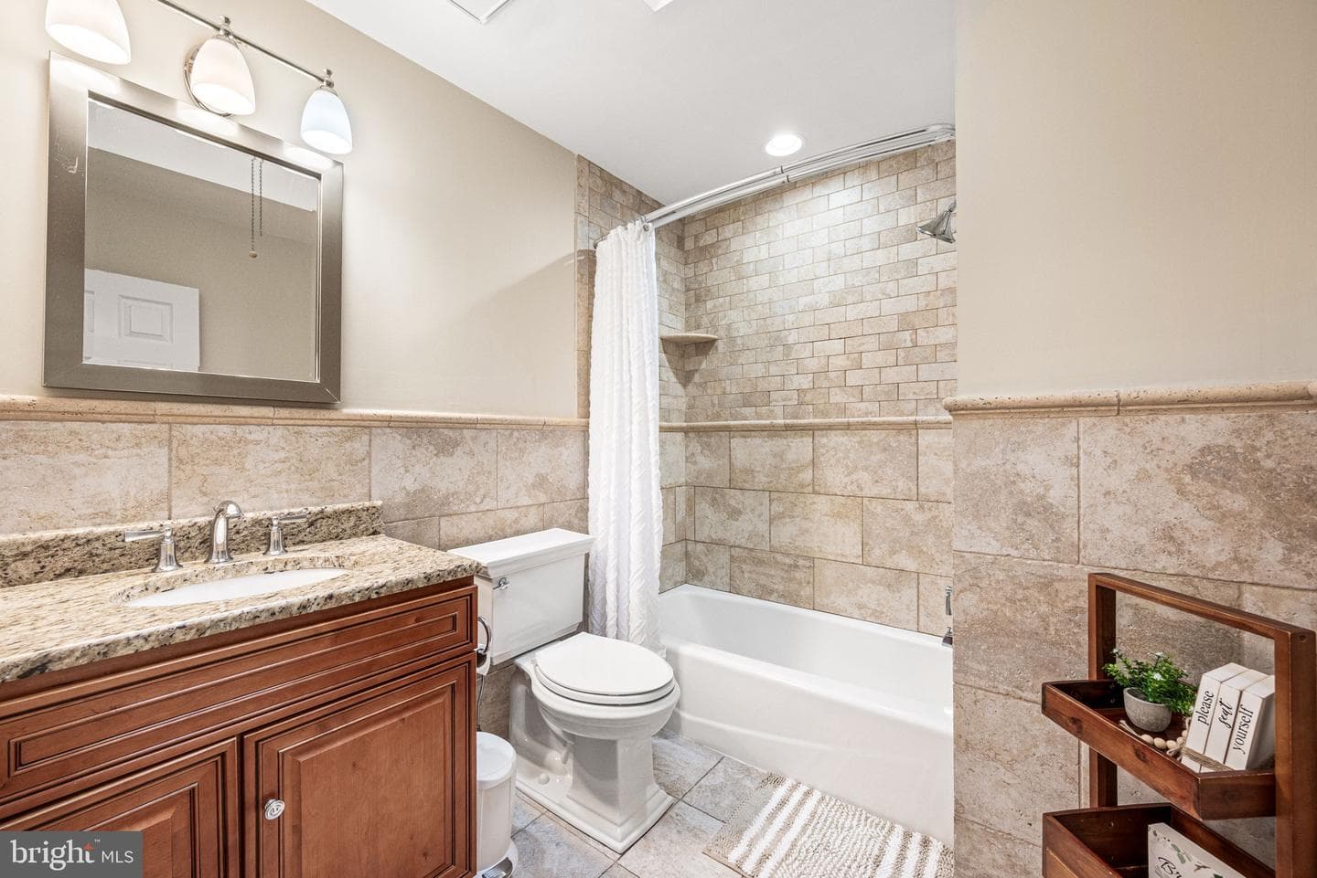 3205 S Juniper Street photo 14