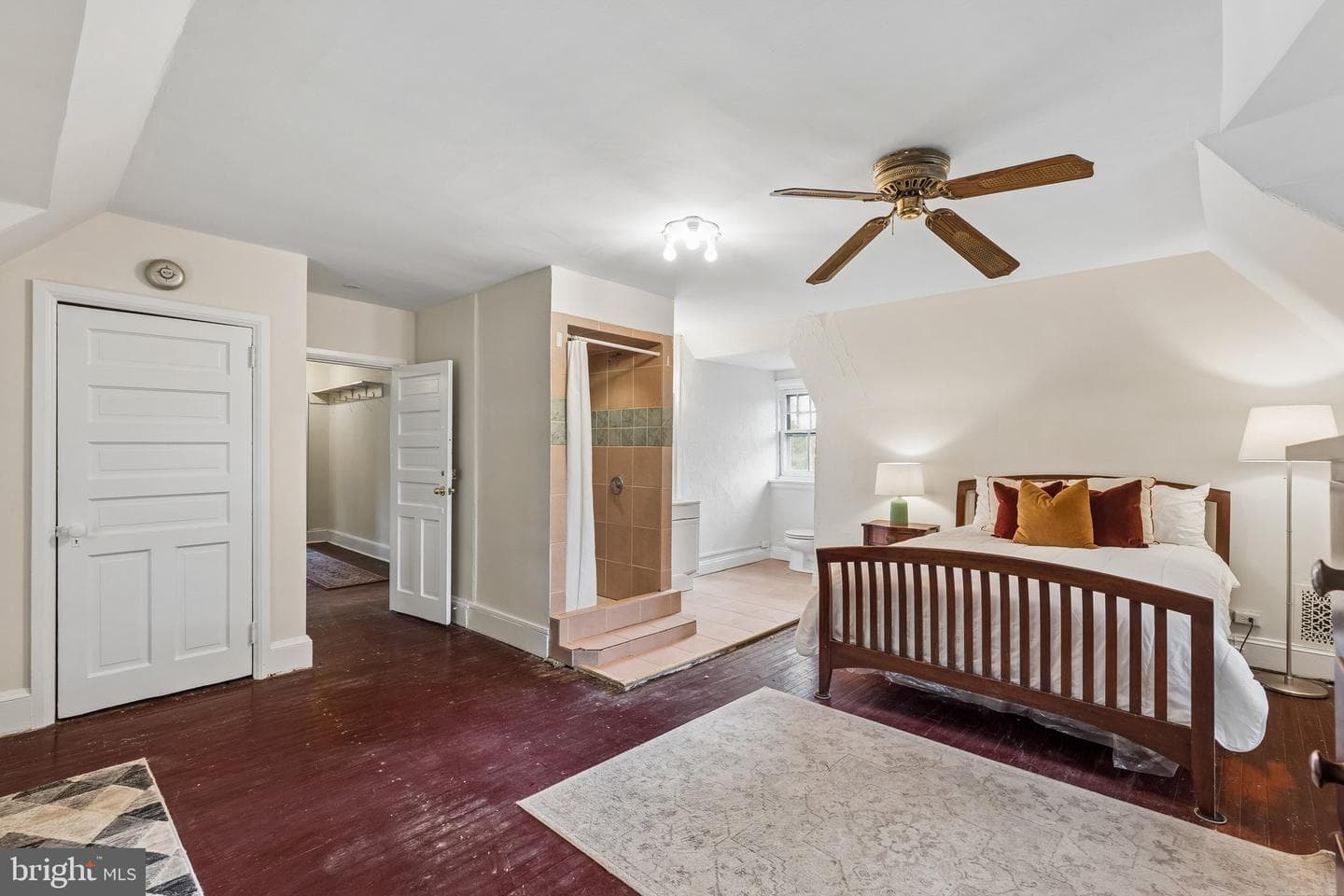 5940 Overbrook Avenue photo 46