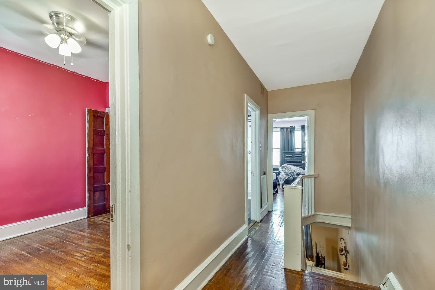 5506 Delancey St photo 13
