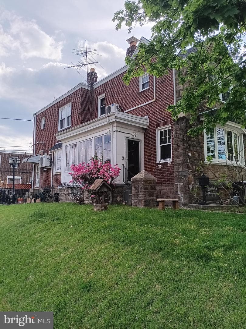 838 Glenview Street photo 3