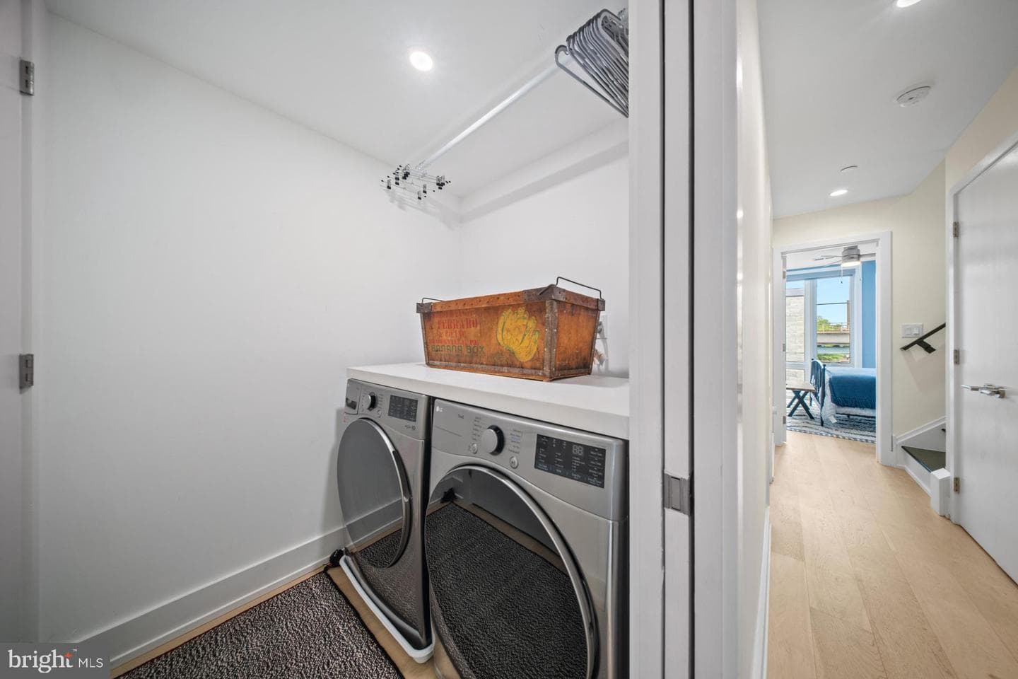 1742 N Hope Street photo 19