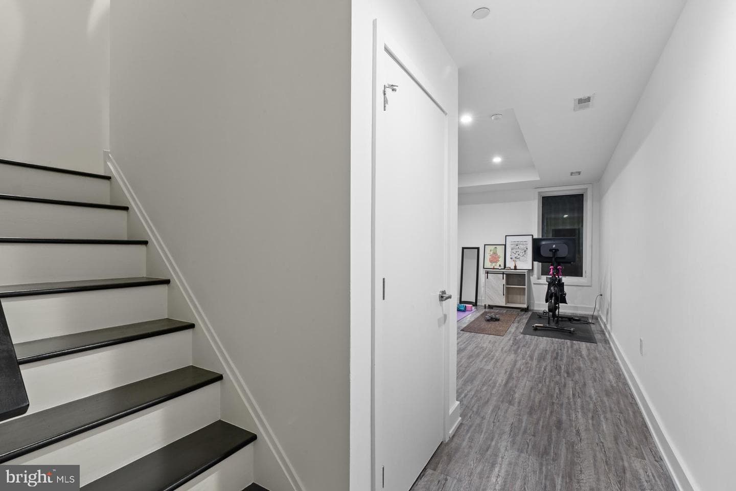 1742 N Hope Street photo 32
