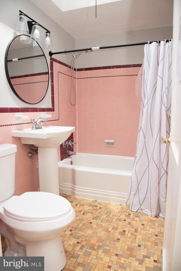 7925 Michener Avenue photo 24