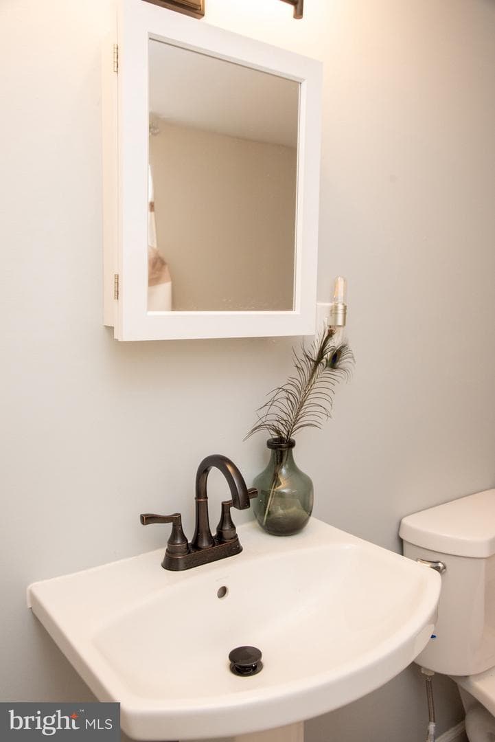 7925 Michener Avenue photo 32
