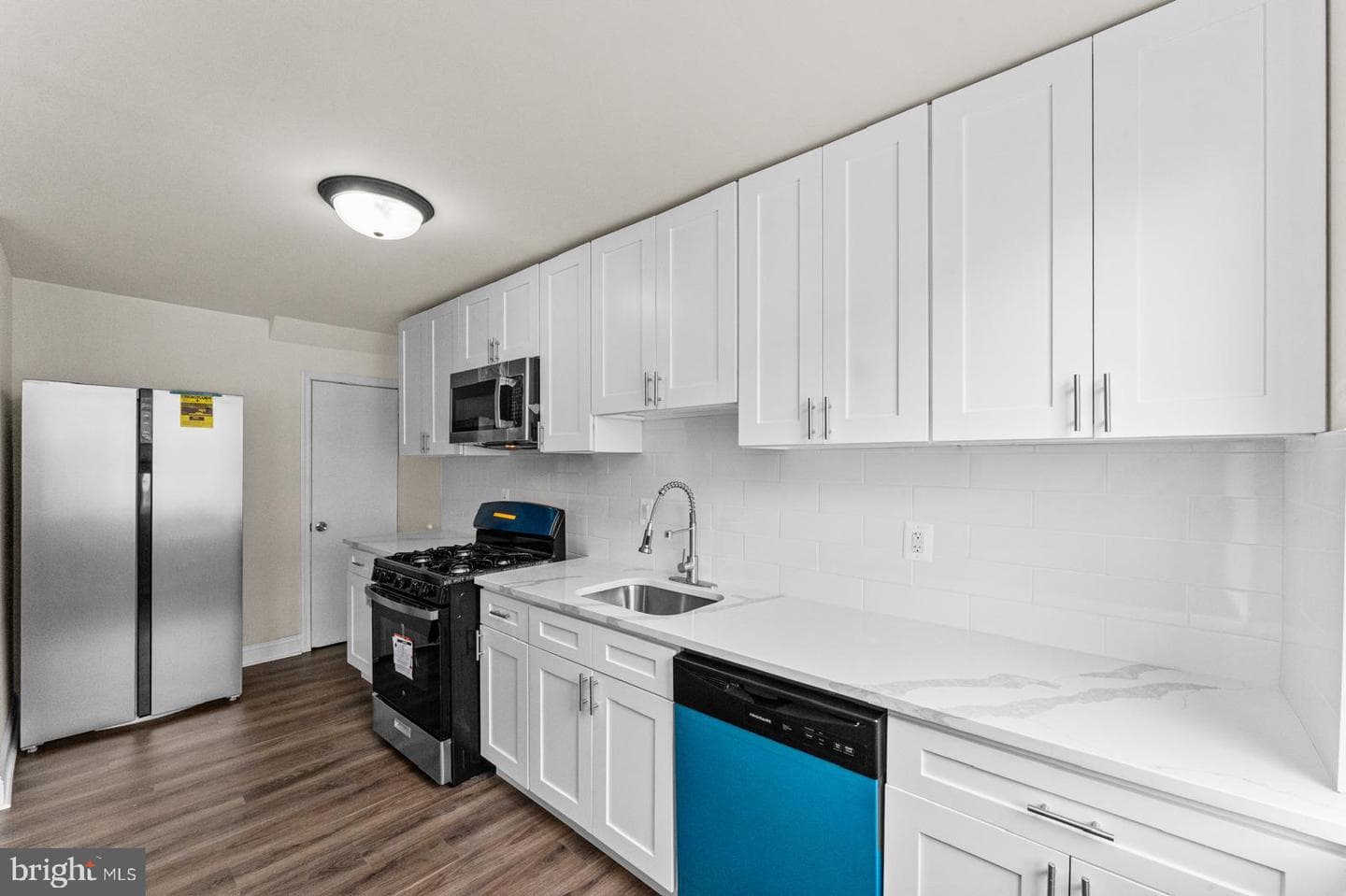 5946 Bennington Street photo 19