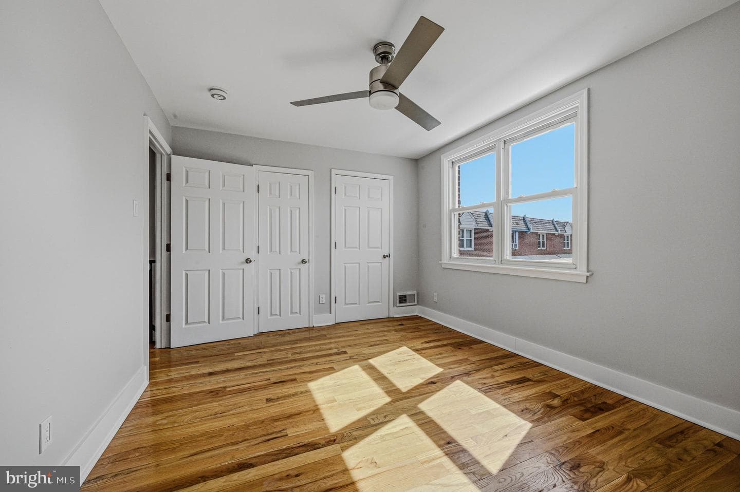 7525 Dickens Place photo 16