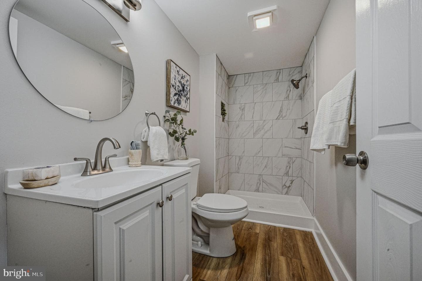 7525 Dickens Place photo 24