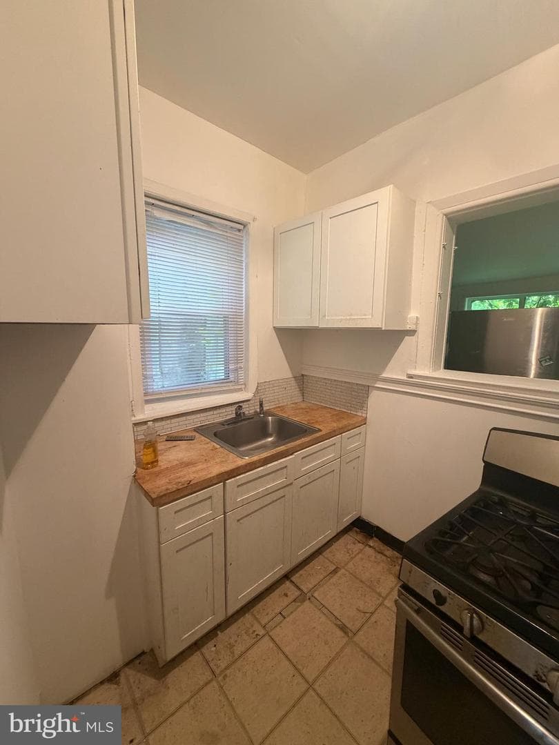 5931 Summer Street photo 8