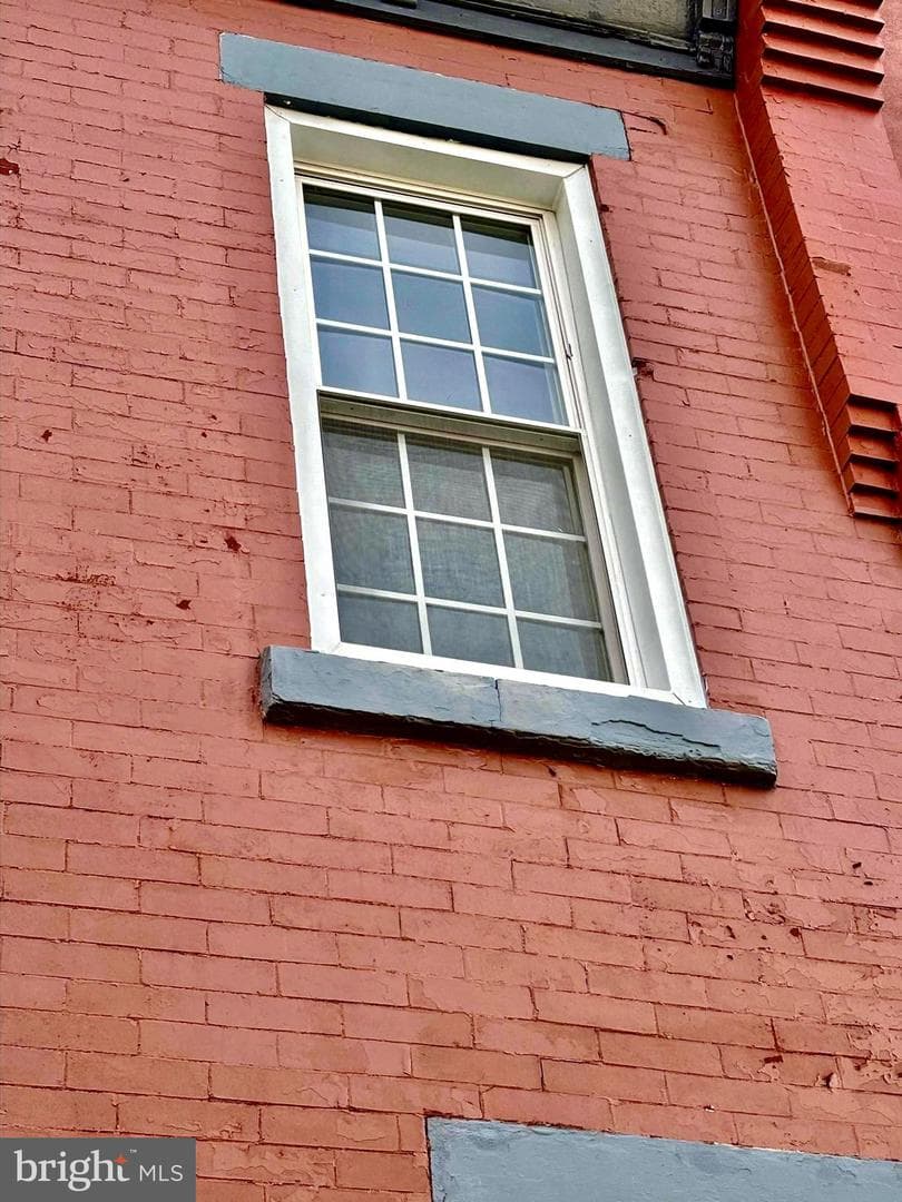 912 N 30th Street photo 3