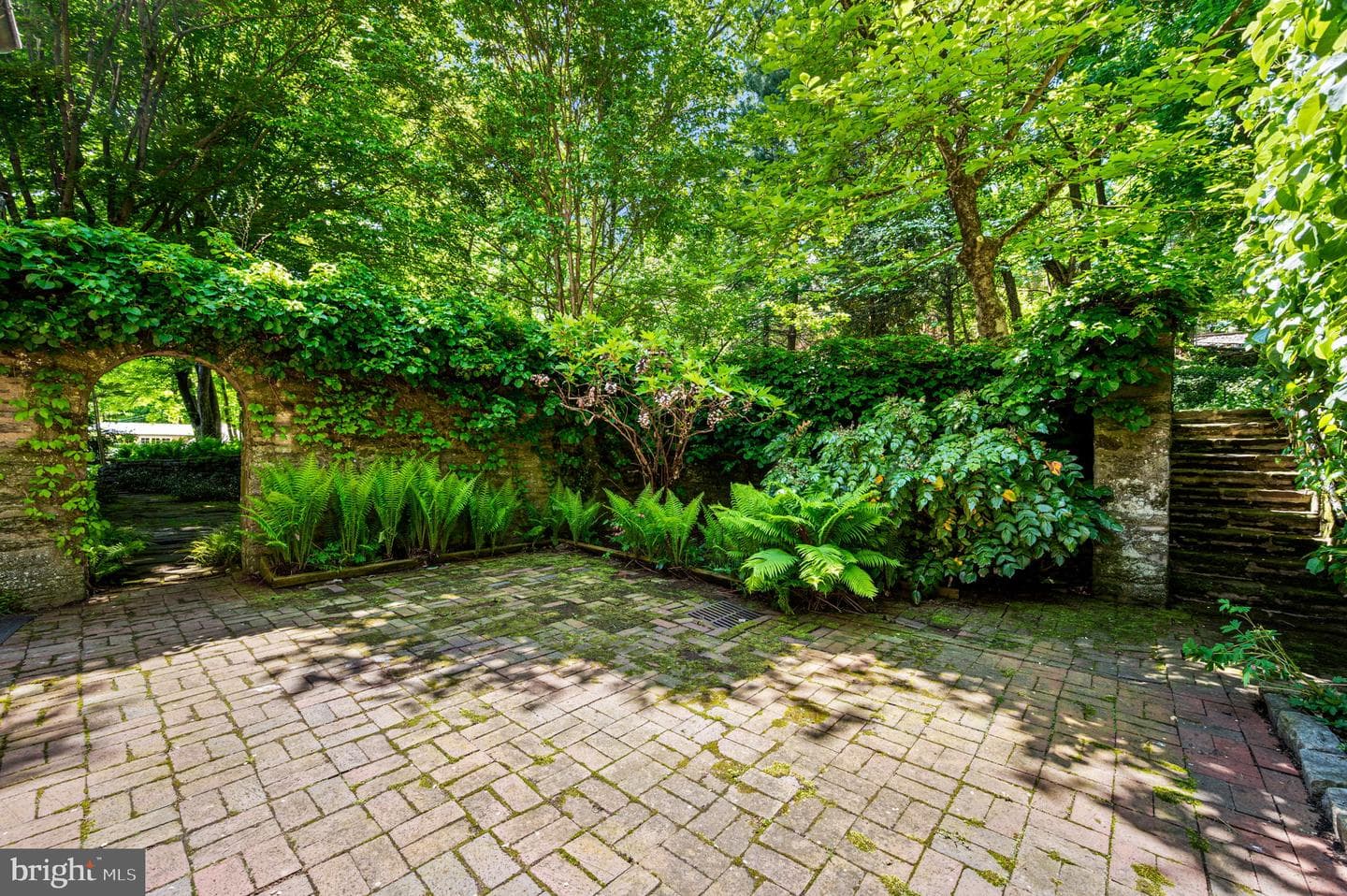 7700 Lincoln Drive photo 7