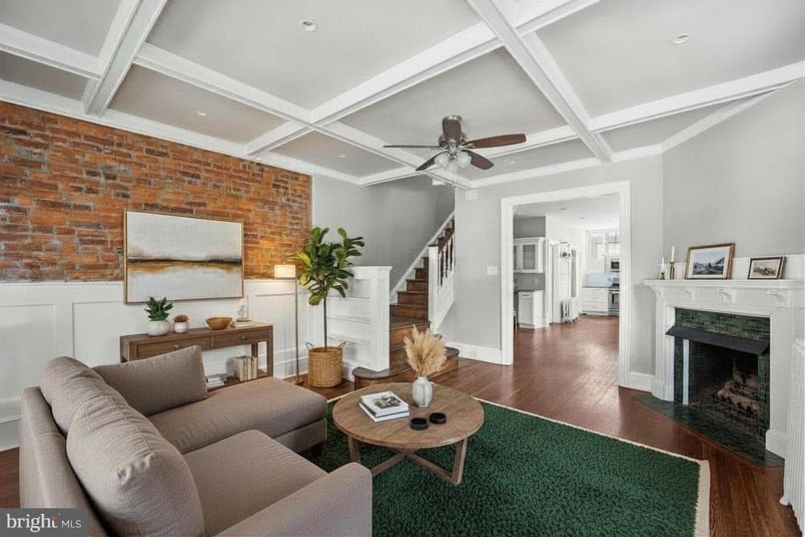 5930 Pulaski Ave, Philadelphia