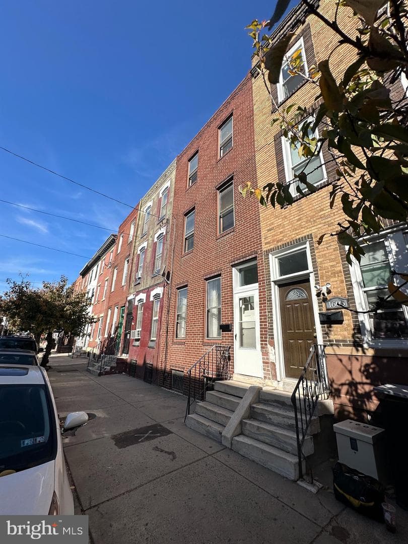 1607 Wharton Street photo 3