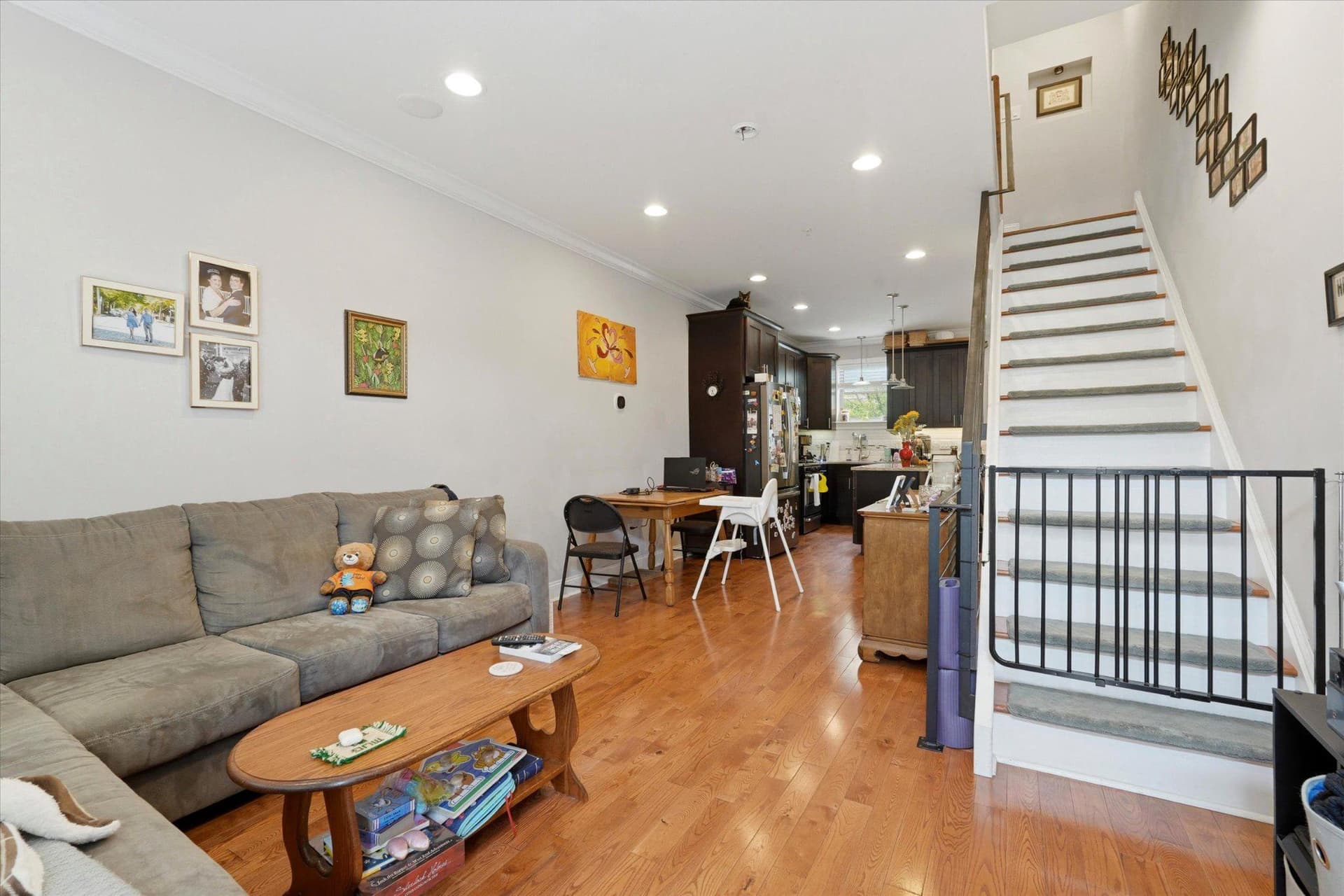 2207 E Oakdale, Philadelphia