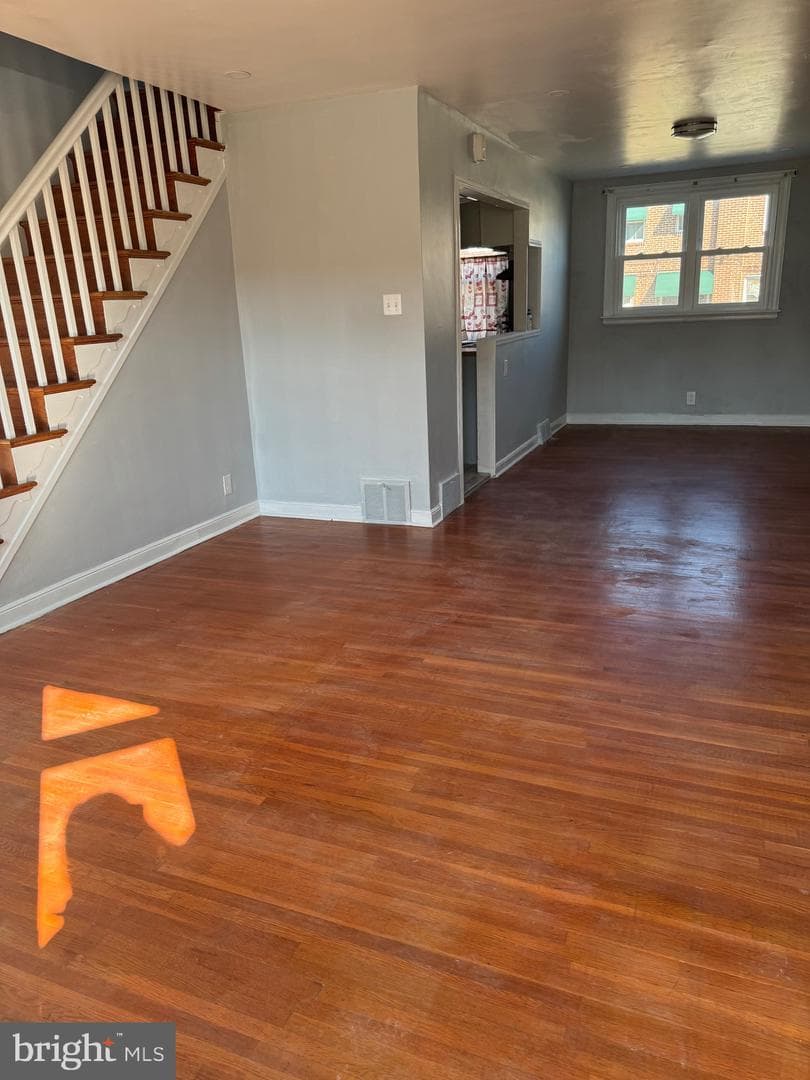 7221 Oakland Street photo 2