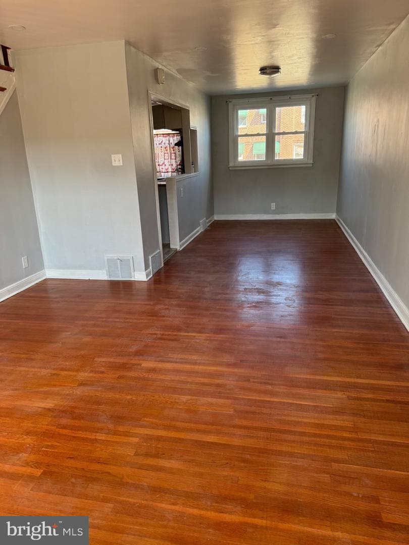 7221 Oakland Street photo 3