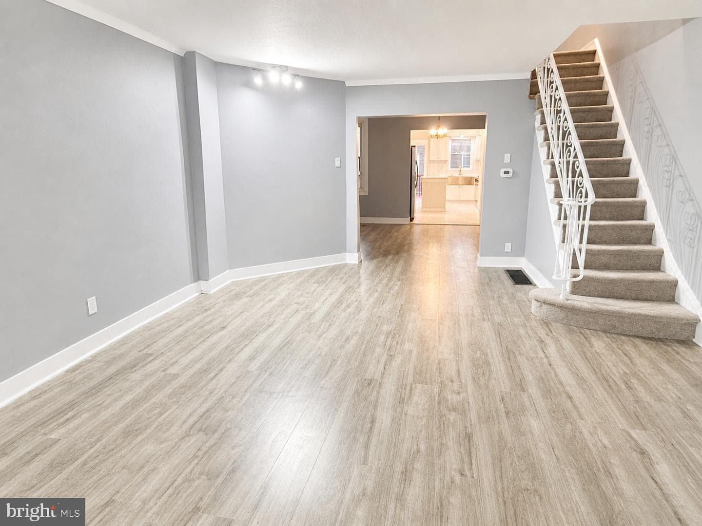 6945 Ogontz Avenue photo 9