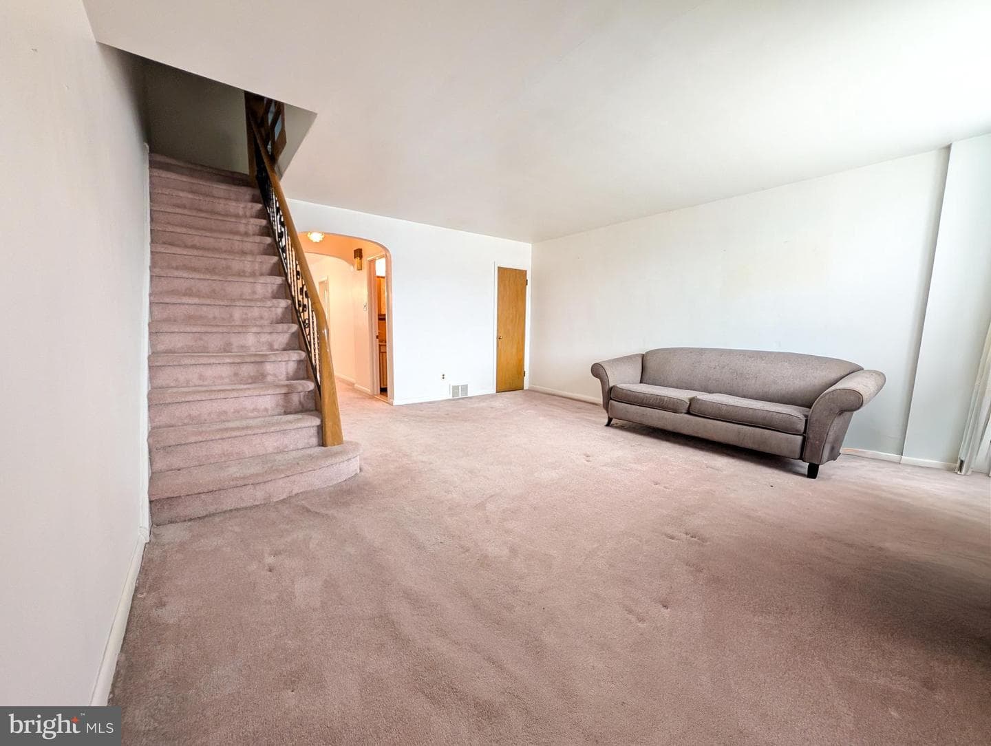 112 W Cheltenham Avenue photo 3