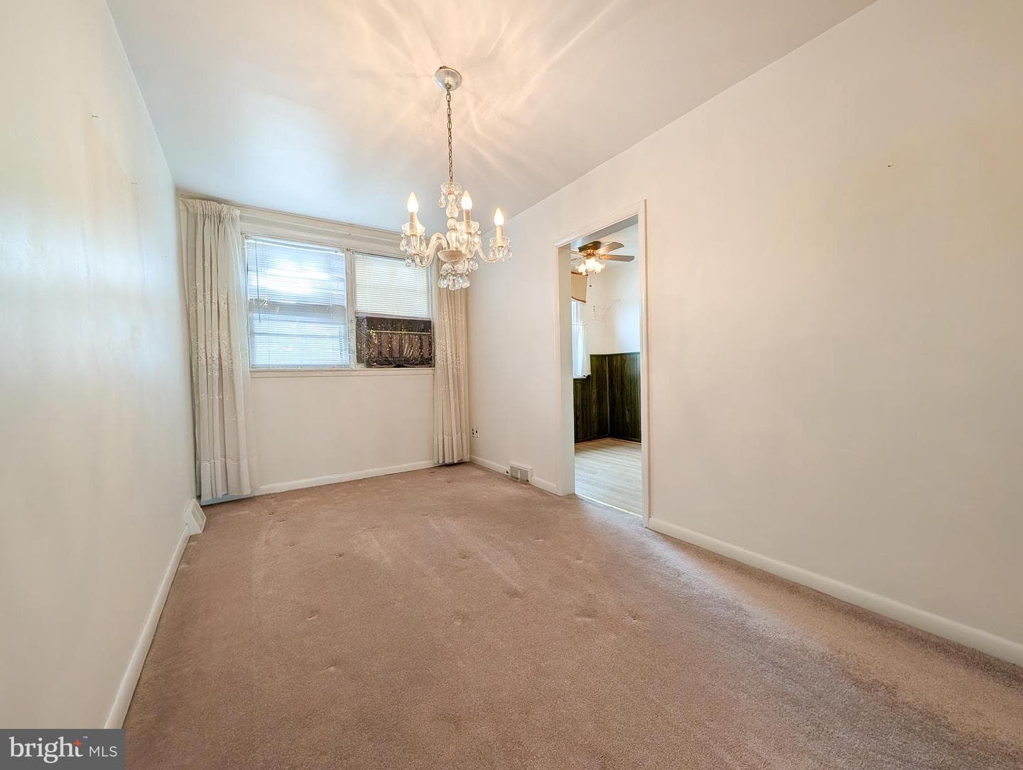 112 W Cheltenham Avenue photo 7