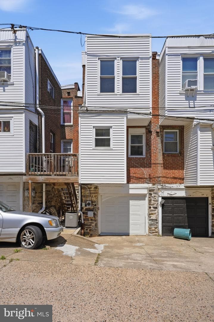 5754 W Oxford Street photo 15