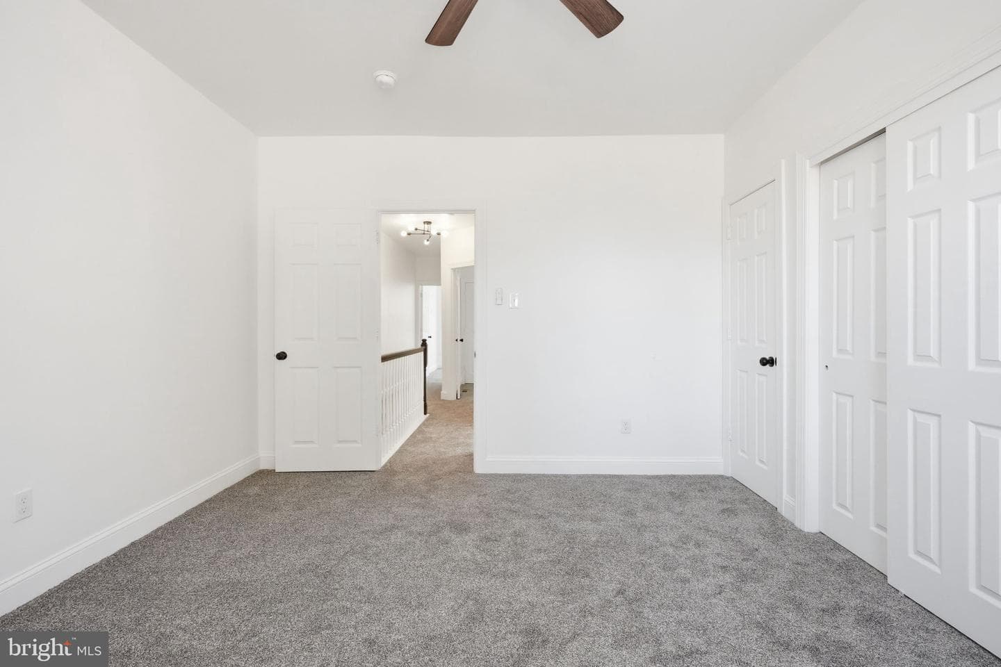 5754 W Oxford Street photo 30