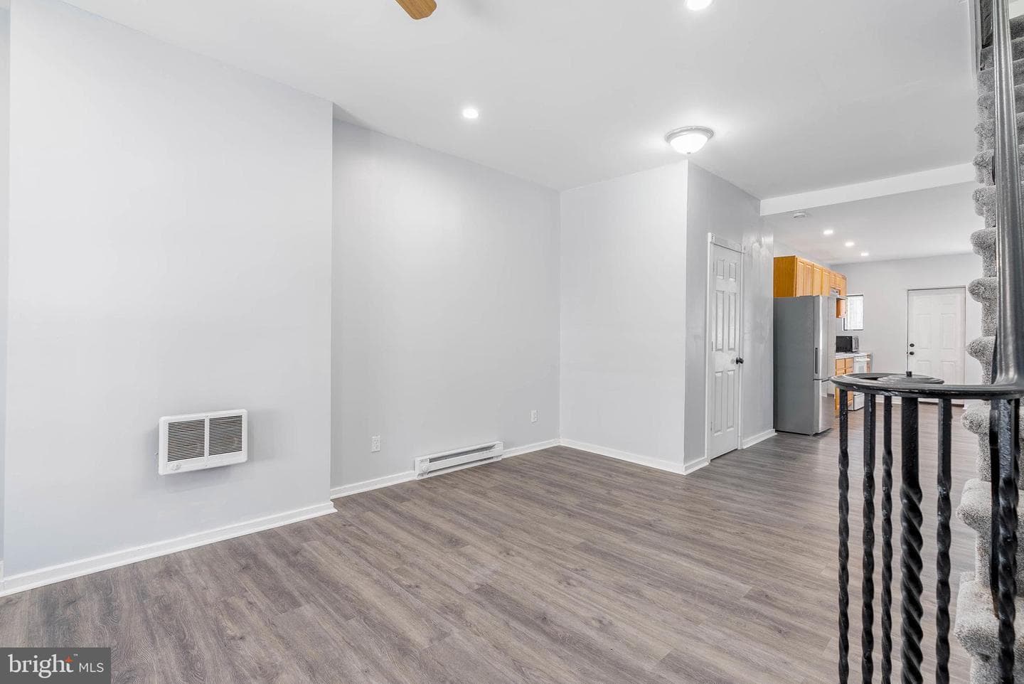 218 N Alden Street photo 3