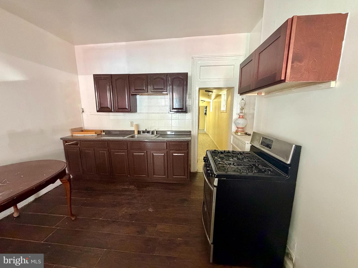 2223 N Howard Street photo 8