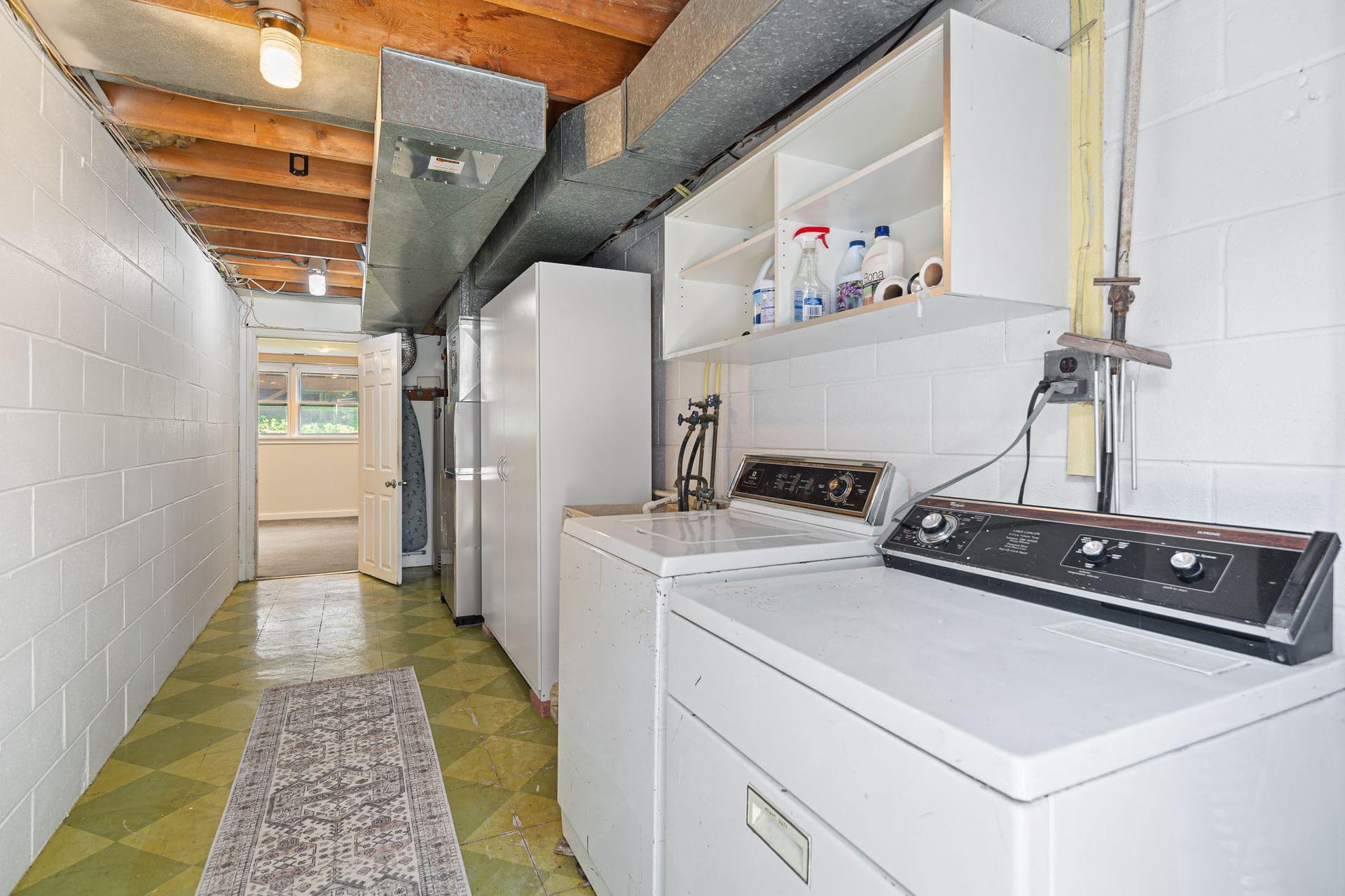 217 Titan Street photo 13