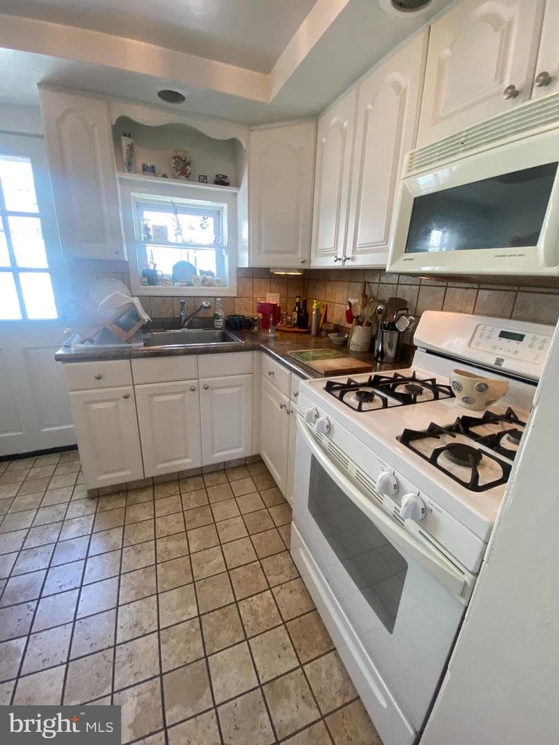 2719 E Birch Street photo 16