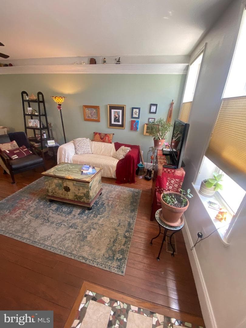 2719 E Birch Street photo 3