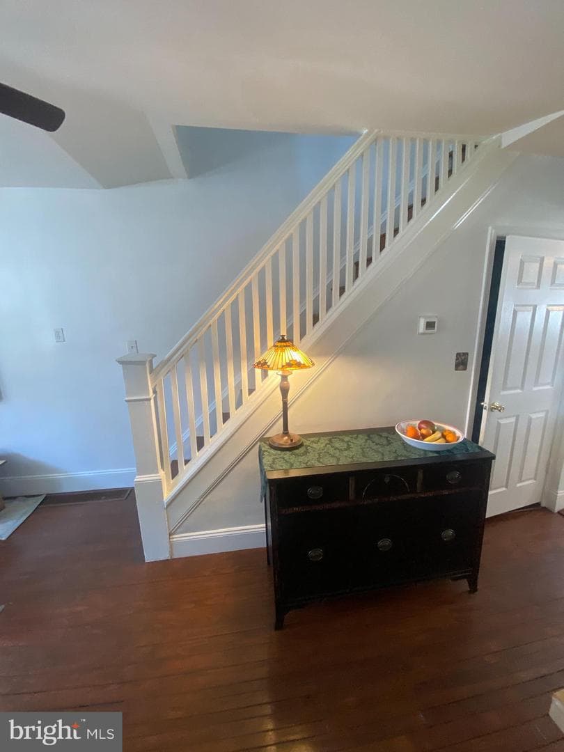 2719 E Birch Street photo 9