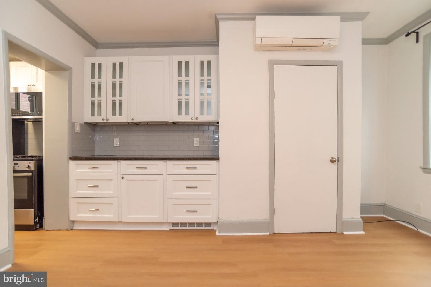 419 Gaskill Street photo 6