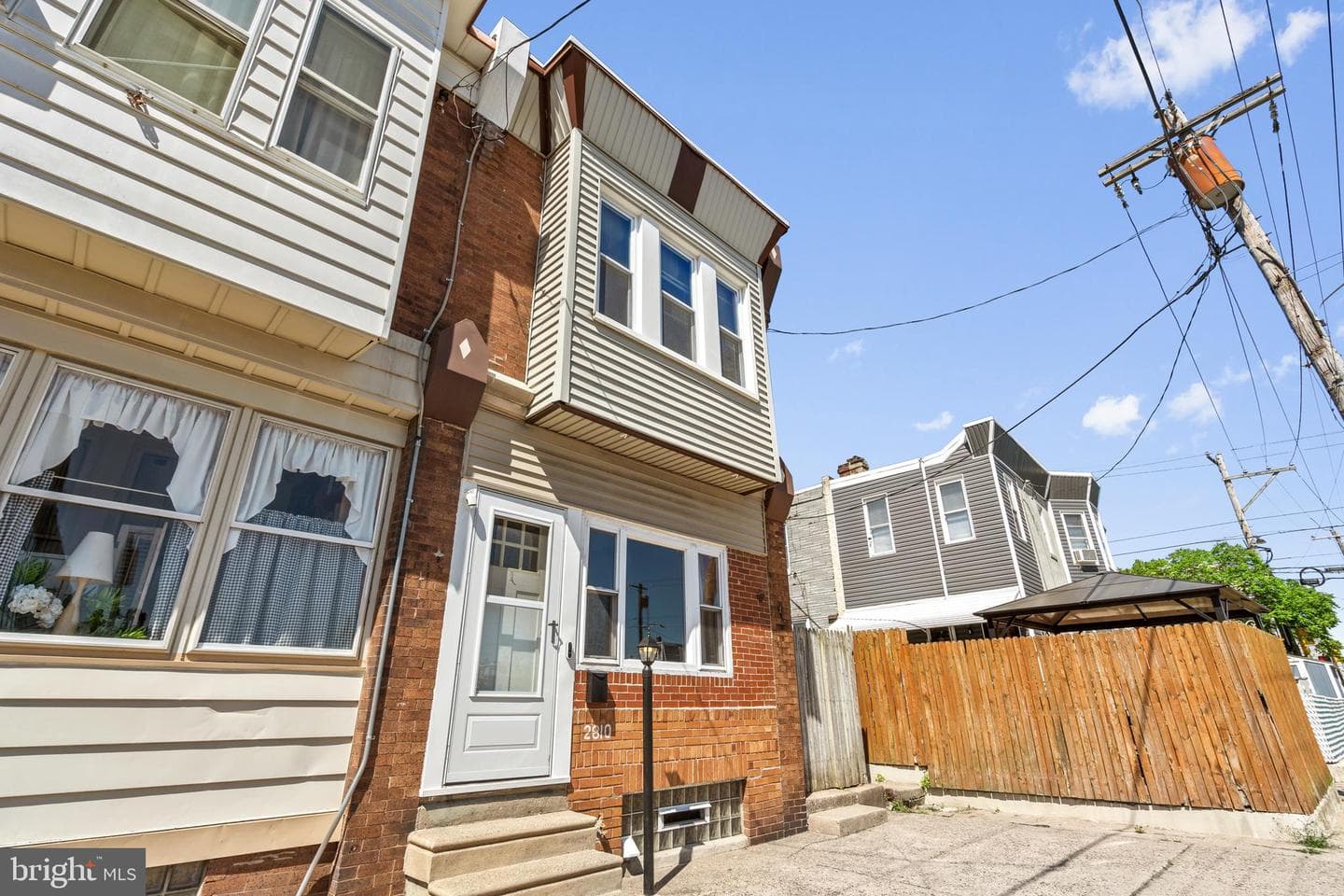 2810 Lefevre Street photo 2
